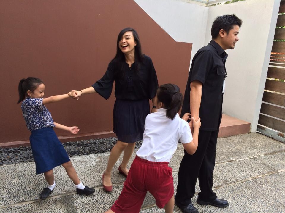 Working parents in Jakarta head off in the morning to take the kids to school and go to work - Mita Pahlevi